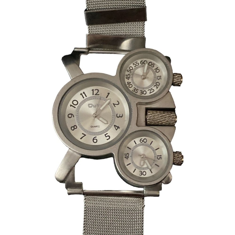Oulm 1167 Military Army Sport Wrist Watch 3 Analog Dials Silver Mesh Men's Watch
